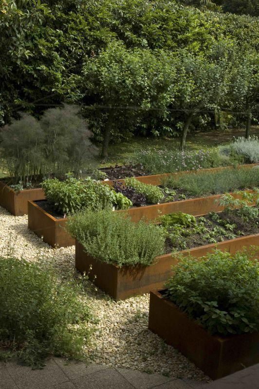 Mediterranean Garden Design